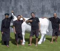 Villa Issi, Personnel de la Villa dédié